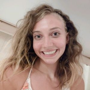 Meet your Posher, Halie